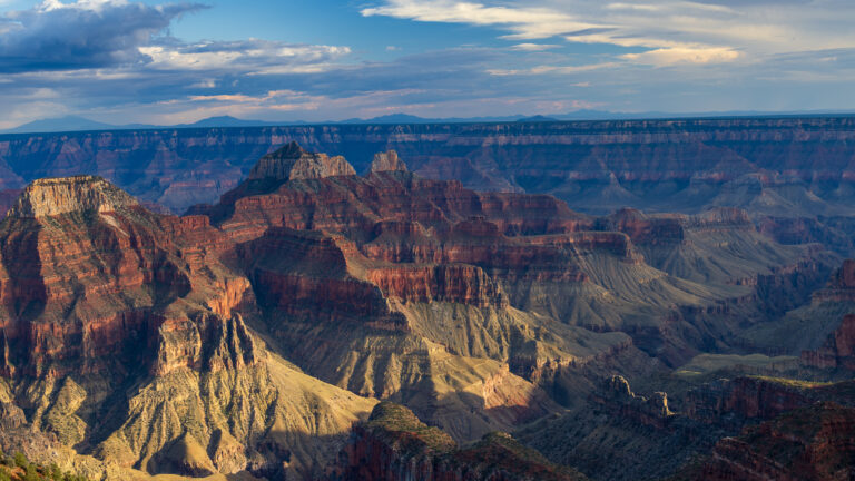Sun sets in the Grand Canyon